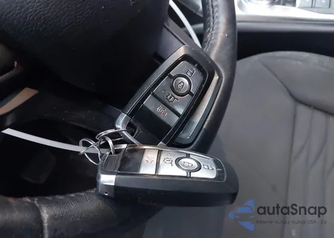 2020 Ford Explorer Xlt z USA, uszkodzony, nr VIN 1FMSK8DH3LGC06387